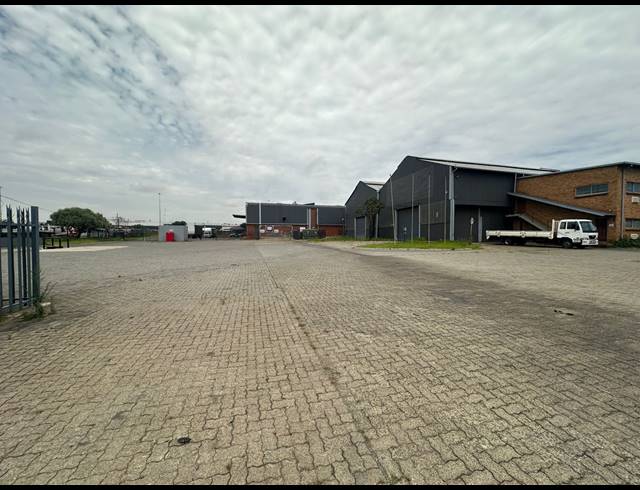 14,150M² WAREHOUSE TO LET IN TUNNEY
